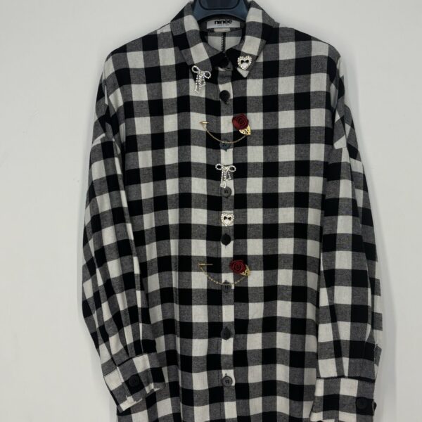 Camicia a quadri con spille frontali